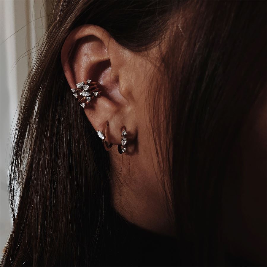 Rose gold 'Balance' ear cuff with round diamonds BALANCE | OR MONO 3BRILLAU9R CT 0,06